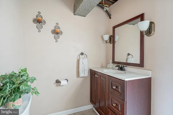$375,000 | 11 Cherry Lane, West Deptford, NJ 08096