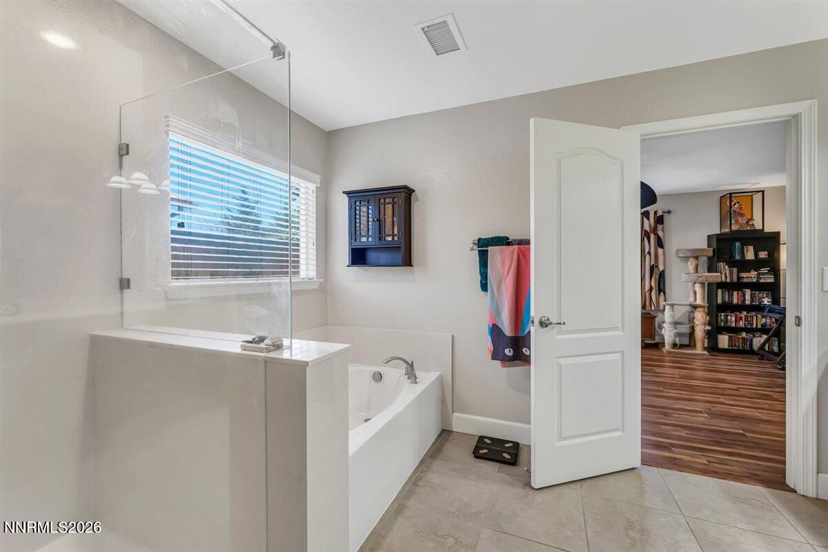7135 Quill Drive Reno, NV 89506 - Photo 17 of 35 17-7135 Quill Dr Reno NV 89506 (17 of 35