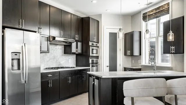 $799,900 | 757 Massachusetts Avenue, Unit 201, Indianapolis, IN 46204