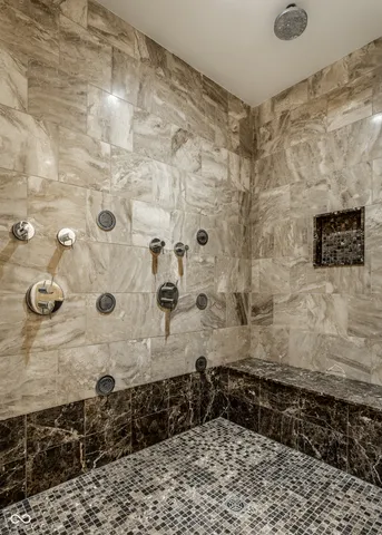 $799,900 | 757 Massachusetts Avenue, Unit 201, Indianapolis, IN 46204