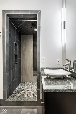 $799,900 | 757 Massachusetts Avenue, Unit 201, Indianapolis, IN 46204