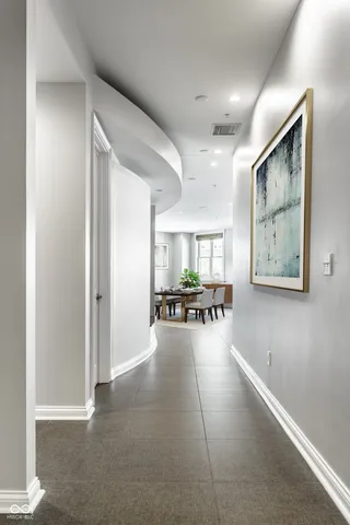 $799,900 | 757 Massachusetts Avenue, Unit 201, Indianapolis, IN 46204