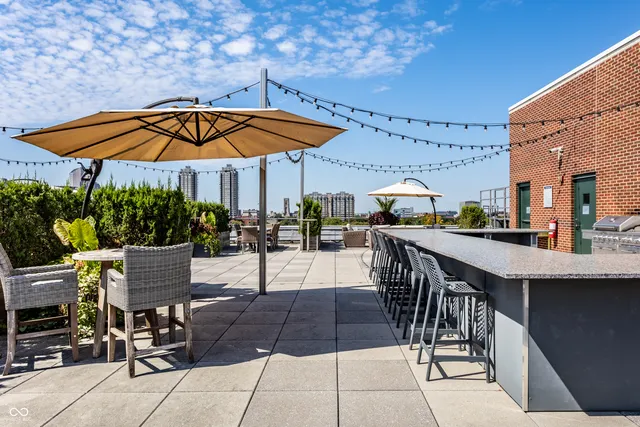 $799,900 | 757 Massachusetts Avenue, Unit 201, Indianapolis, IN 46204