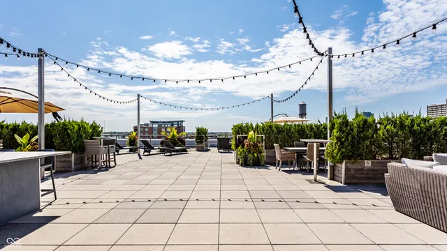 $799,900 | 757 Massachusetts Avenue, Unit 201, Indianapolis, IN 46204