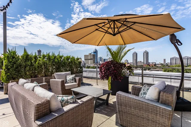 $799,900 | 757 Massachusetts Avenue, Unit 201, Indianapolis, IN 46204