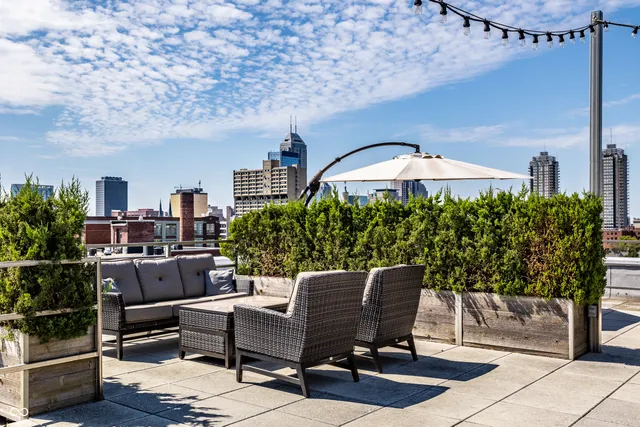 $799,900 | 757 Massachusetts Avenue, Unit 201, Indianapolis, IN 46204