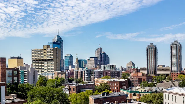 $799,900 | 757 Massachusetts Avenue, Unit 201, Indianapolis, IN 46204