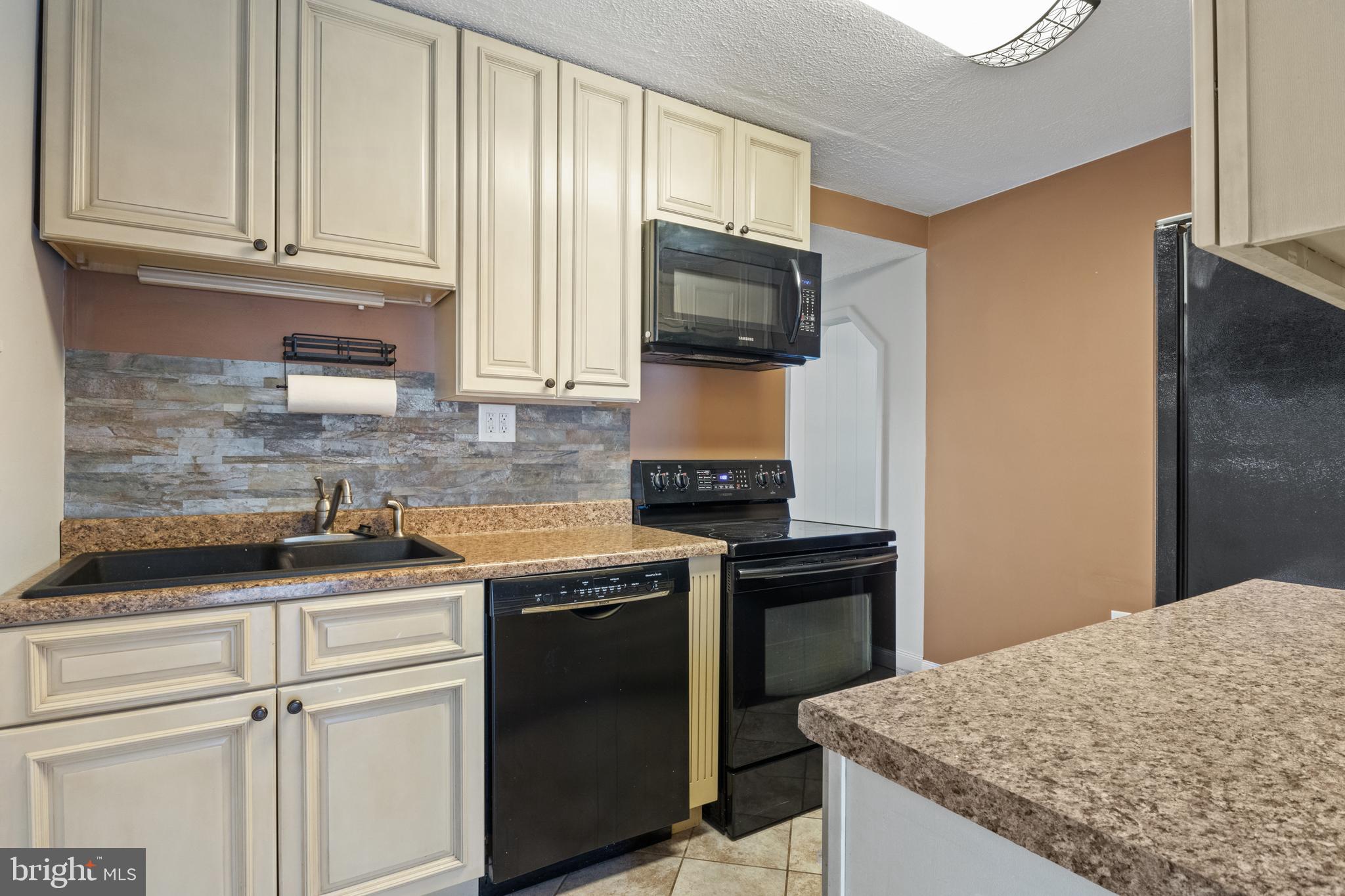 3050 Emig Mill Road Dover, PA 17315 - Photo 9 of 41 Gallery Image 9