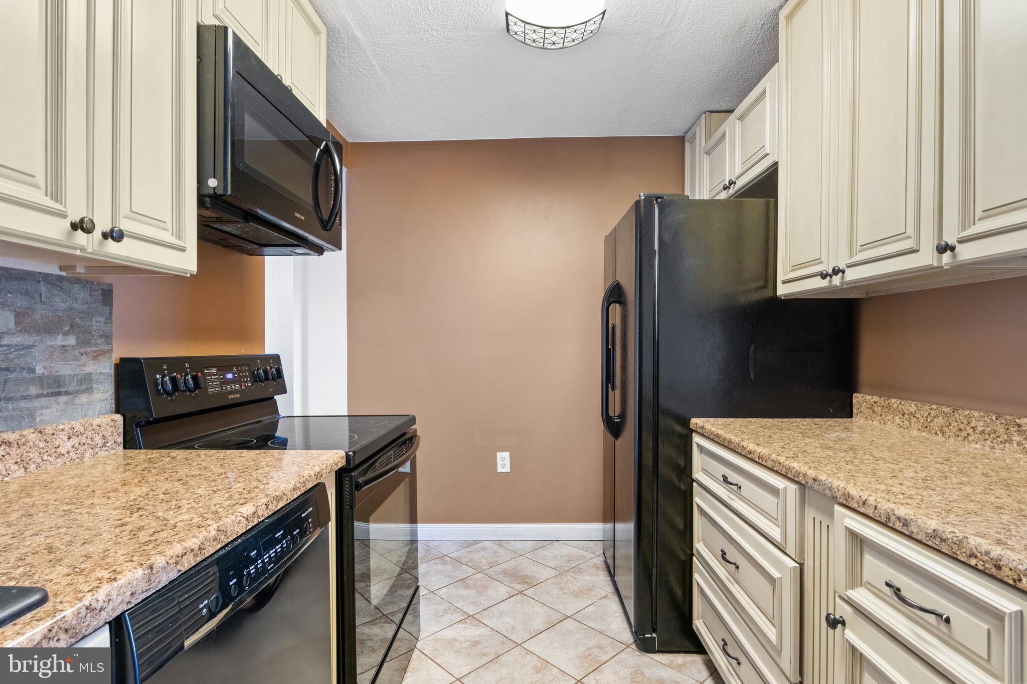 3050 Emig Mill Road Dover, PA 17315 - Photo 10 of 41 Gallery Image 10