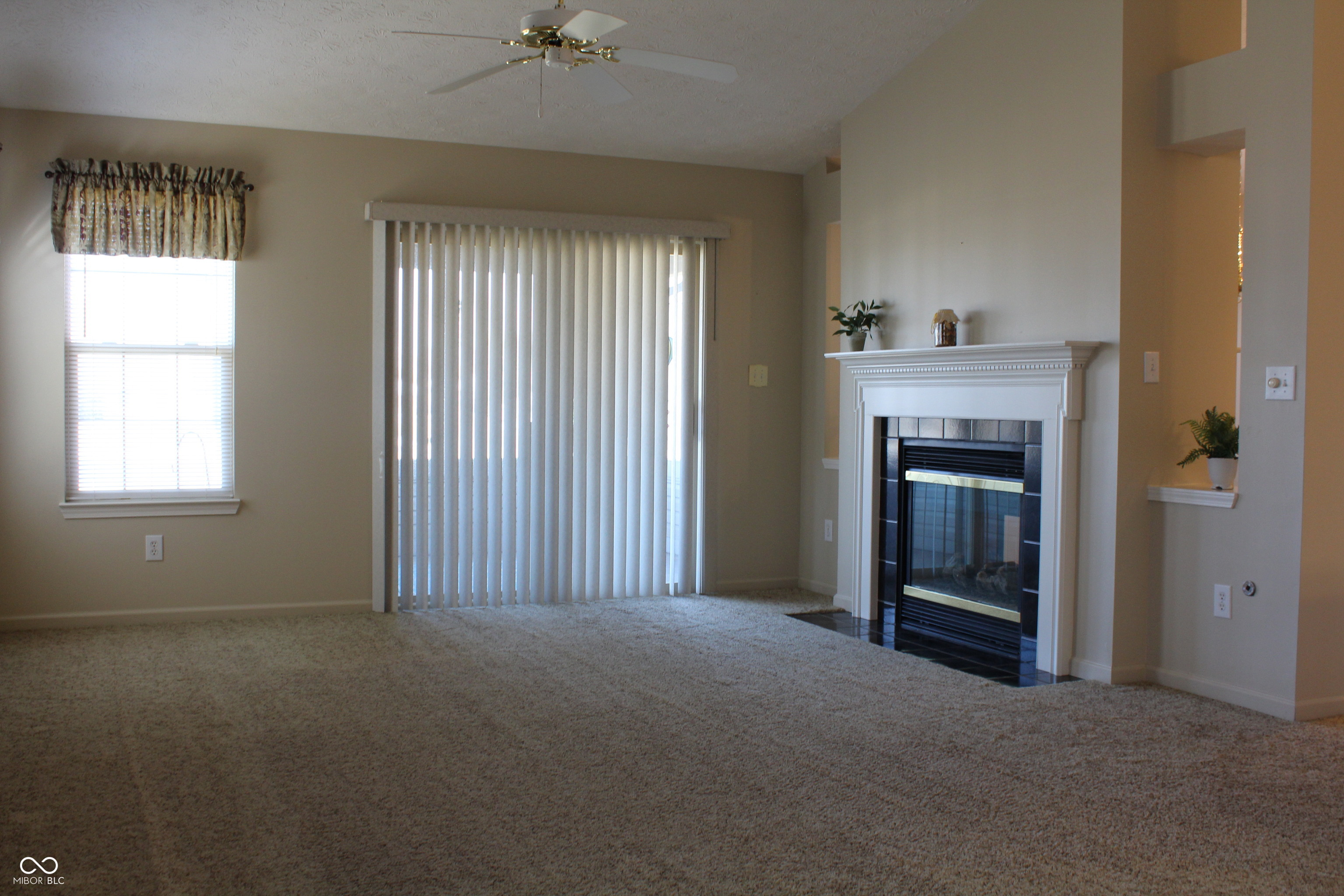 6036 Riva Ridge Drive Indianapolis, IN 46237 - Photo 3 of 20 Gallery Image 3