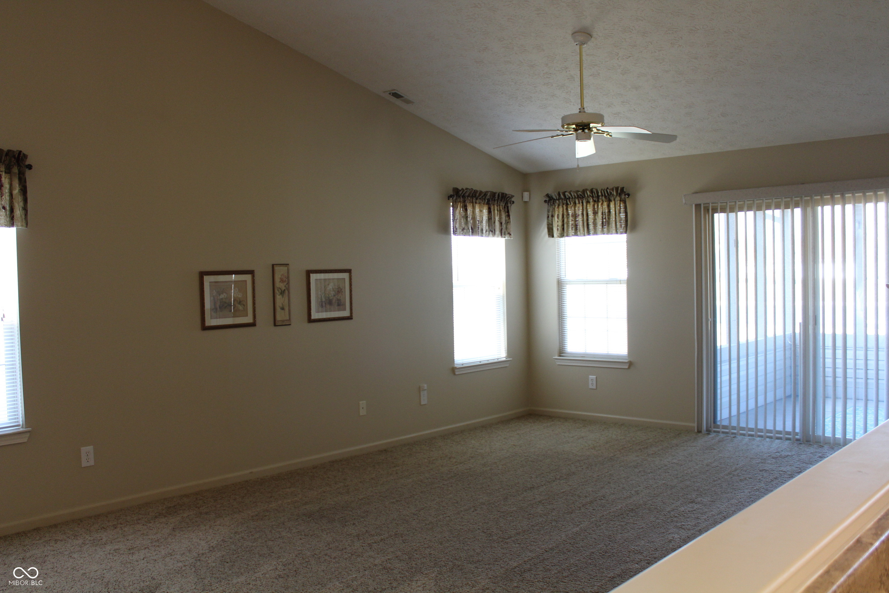 6036 Riva Ridge Drive Indianapolis, IN 46237 - Photo 4 of 20 Gallery Image 4
