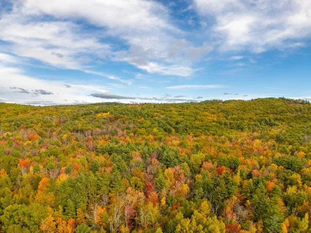 $122,500 | 192 Mountain Road, Raymond, ME 04071