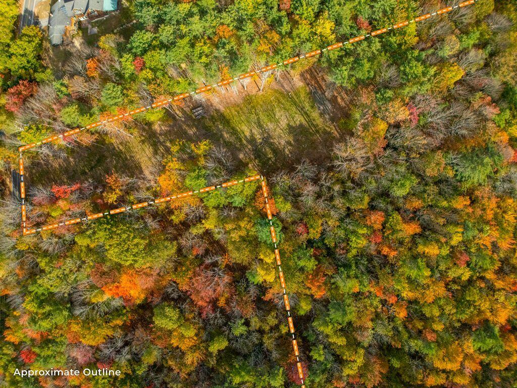 192 Mountain Road Raymond, ME 04071 - Photo 7 of 17 1_DJI_20251015150449_0062_D_1