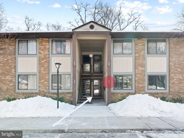 $204,900 | 115 East Kings Highway, Unit 125, Maple Shade, NJ 08052