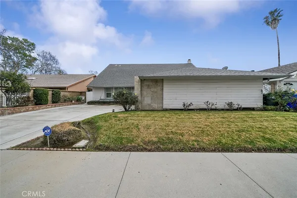 $899,000 | 23850 VÃa Jacara, Valencia, CA 91355