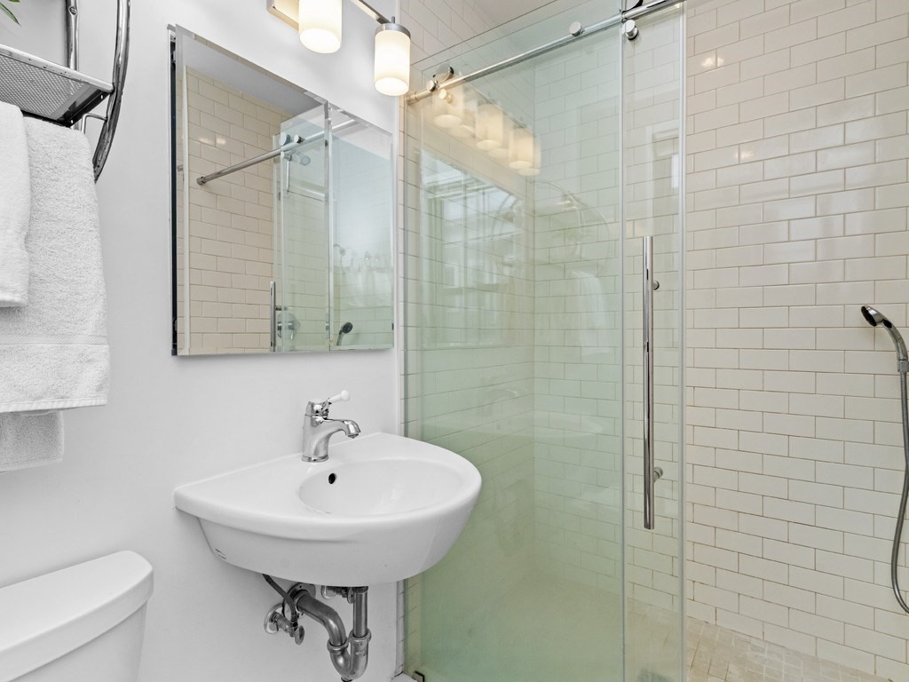 49 Harvard Avenue, Unit 4 Brookline, MA 02446 - Photo 14 of 25