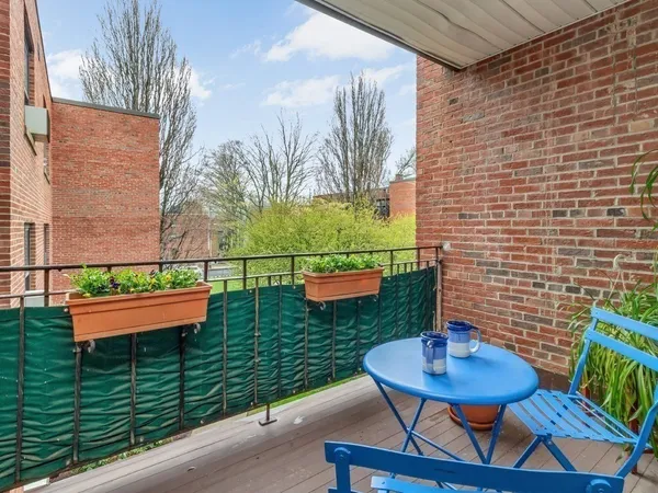 $974,500 | 49 Harvard Avenue, Unit 4, Brookline, MA 02446