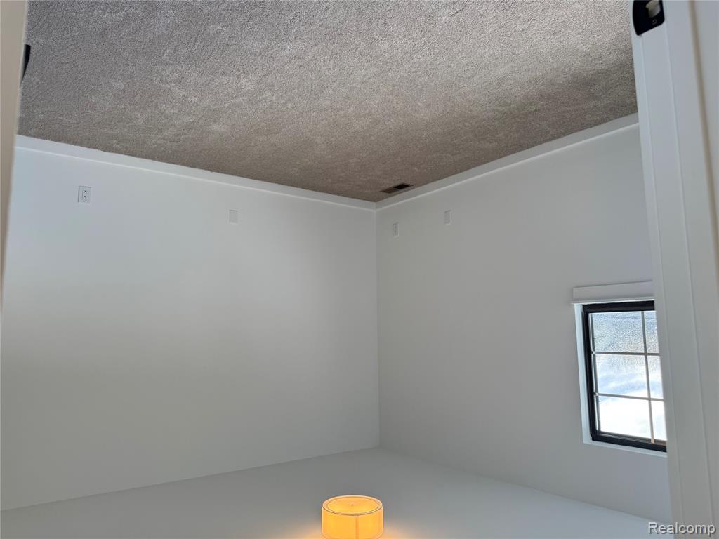 2729 Powderhorn Ridge Road Rochester, MI 48309 - Photo 44 of 76
