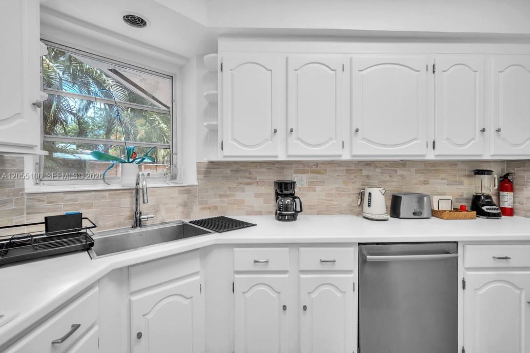 801 Southwest 24th Road Miami, FL 33129 - Photo 7 of 20