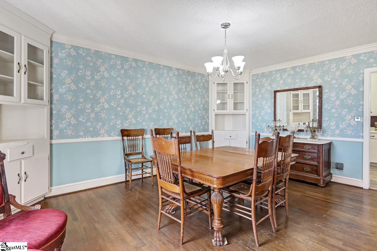 207 Laurel Road Greer, SC 29651 - Photo 8 of 29