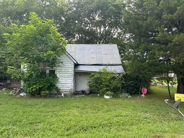 $37,500 | 705 North Gardner Street, Whitewright, TX 75491