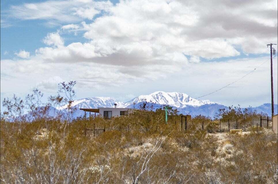63637 Gemini Road Joshua Tree, CA 92252 - Photo 6 of 22 a view of a city