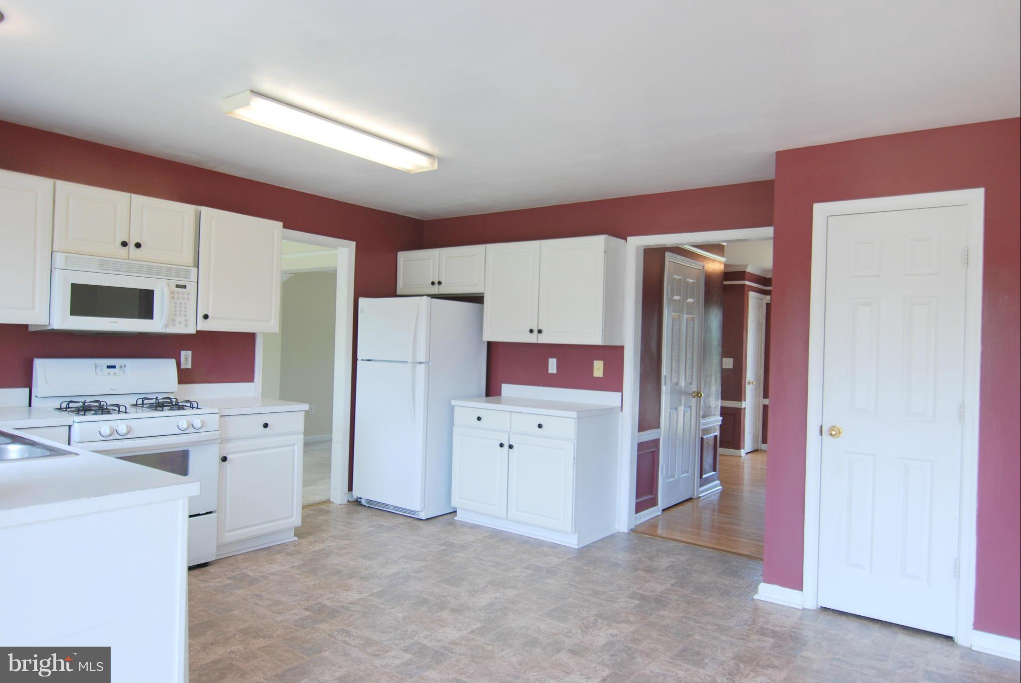 402 Magnolia Ridge Drive Joppa, MD 21085 - Photo 10 of 25 Kitchen