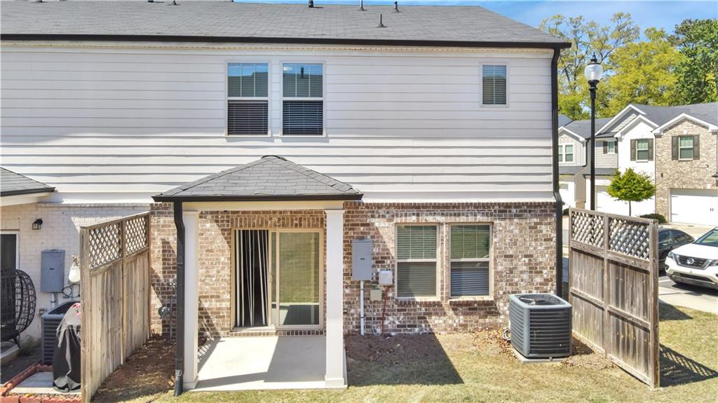 1186 Arrowlake Road Marietta, GA 30064 - Photo 4 of 29