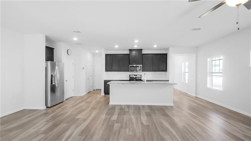 1186 Arrowlake Road Marietta, GA 30064 - Photo 9 of 29