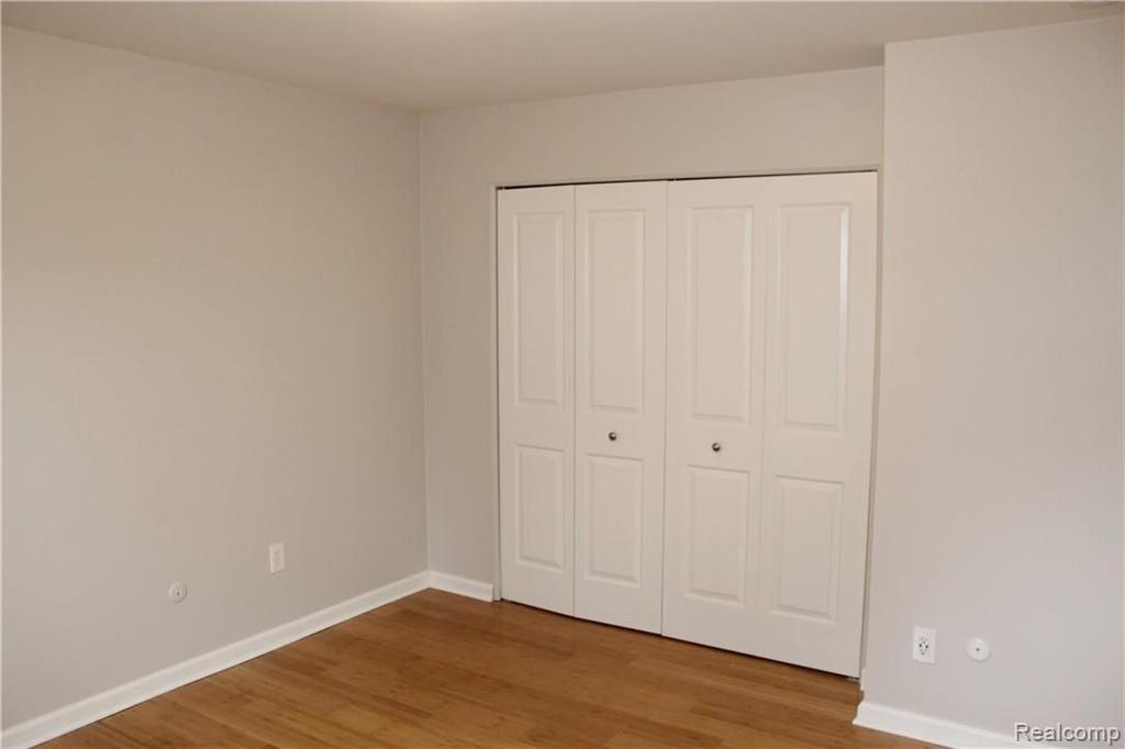 25301 Five Mile Road, Unit 121 Redford, MI 48239 - Photo 12 of 16