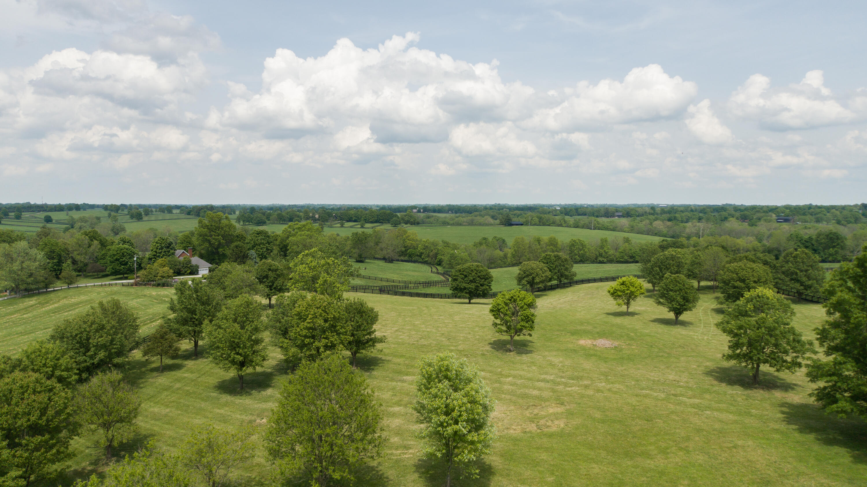 5768 Tates Creek Road Lexington, KY 40515 - Photo 33 of 35 DJI_0016
