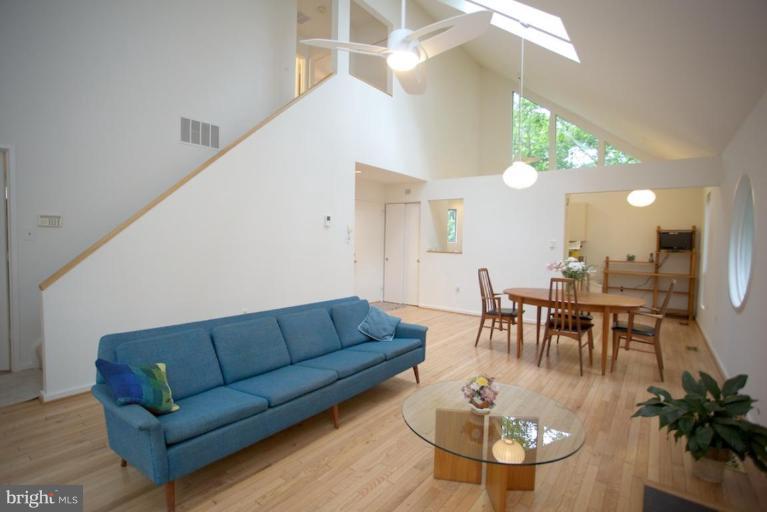 1663 Cedar Hollow Way Reston, VA 20194 - Photo 17 of 25 Living Room #2