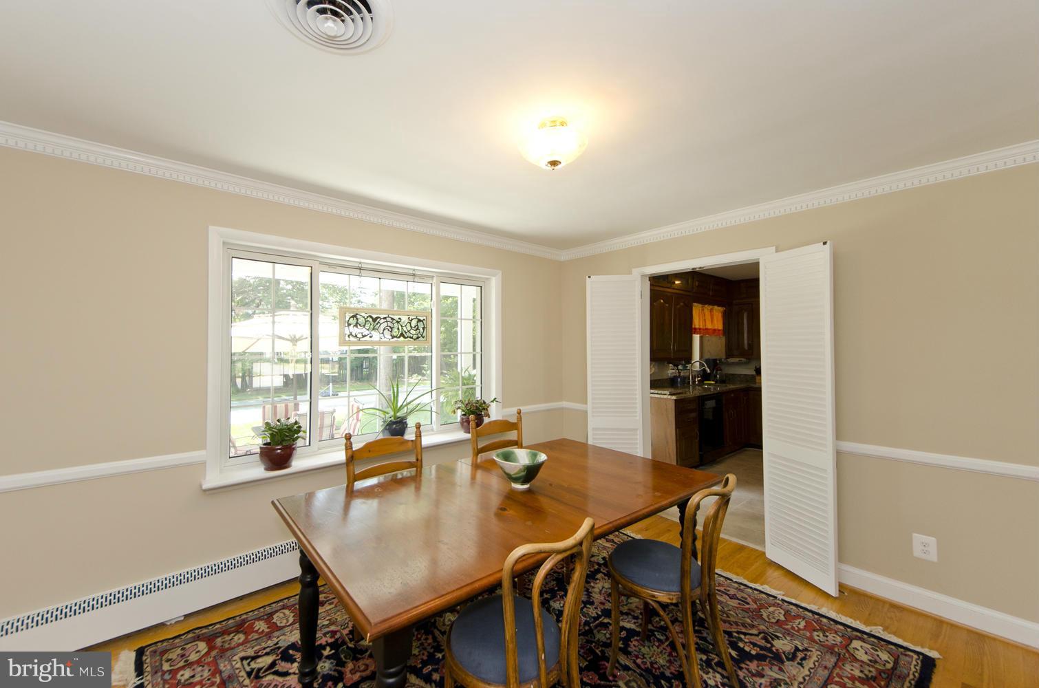 2300 Barbour Road Falls Church, VA 22043 - Photo 10 of 28 Dining Room