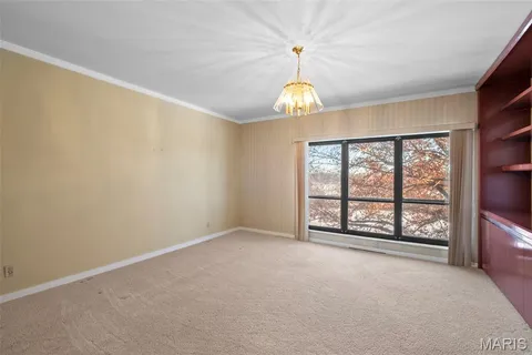 $350,000 | 564 Sarah Lane, Unit 408, St. Louis, MO 63141