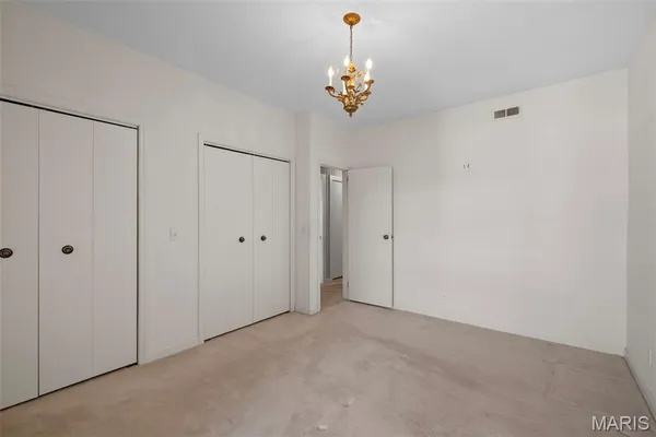 $350,000 | 564 Sarah Lane, Unit 408, St. Louis, MO 63141