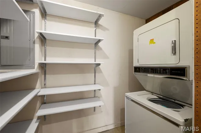 $350,000 | 564 Sarah Lane, Unit 408, St. Louis, MO 63141