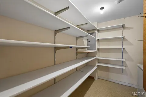 $350,000 | 564 Sarah Lane, Unit 408, St. Louis, MO 63141