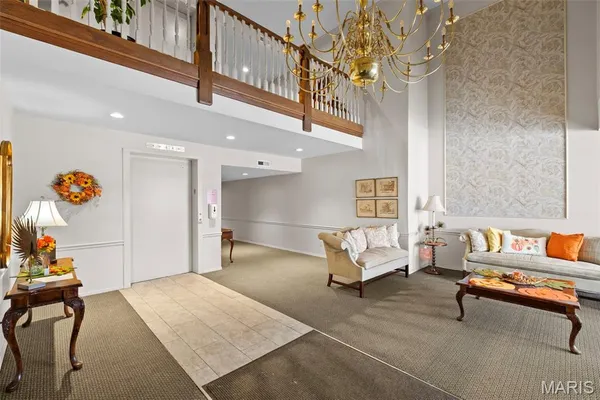 $350,000 | 564 Sarah Lane, Unit 408, St. Louis, MO 63141