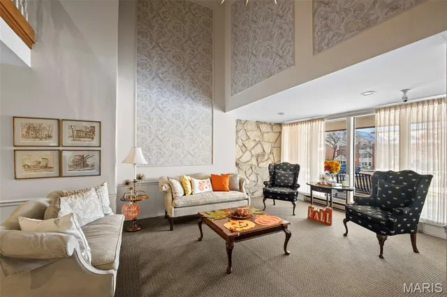 $350,000 | 564 Sarah Lane, Unit 408, St. Louis, MO 63141