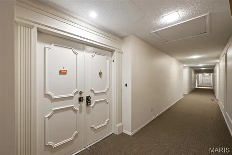 $350,000 | 564 Sarah Lane, Unit 408, St. Louis, MO 63141
