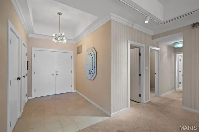 $350,000 | 564 Sarah Lane, Unit 408, St. Louis, MO 63141