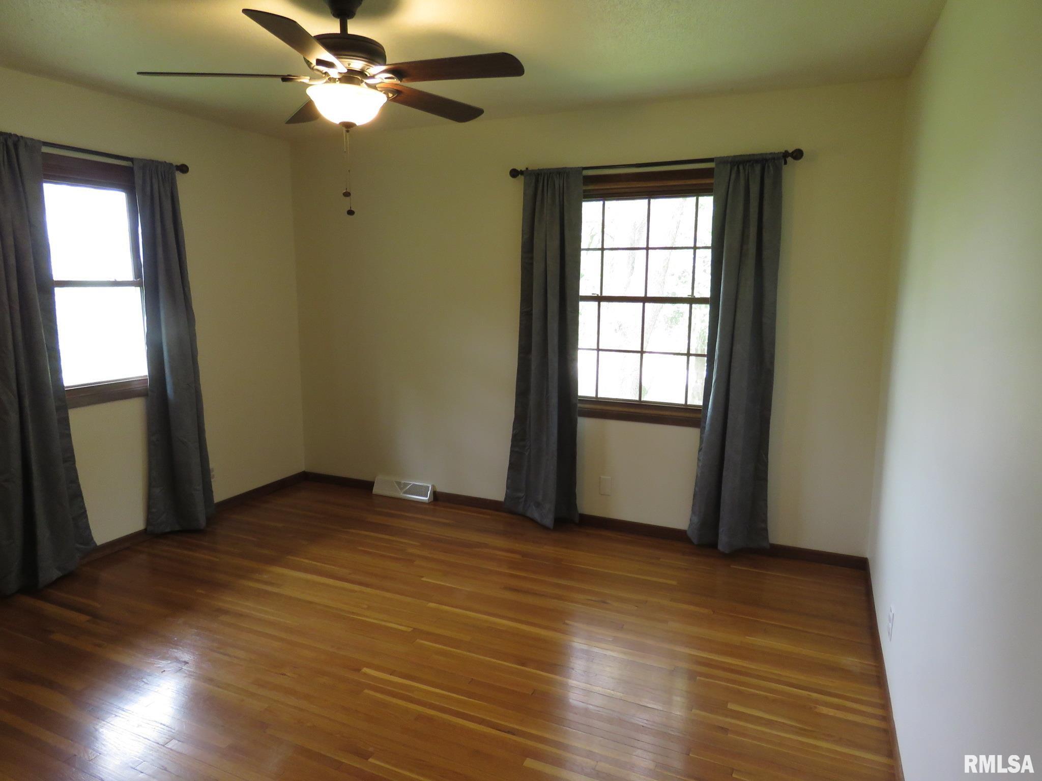 11500 Meredosia Road Albany, IL 61230 - Photo 9 of 35