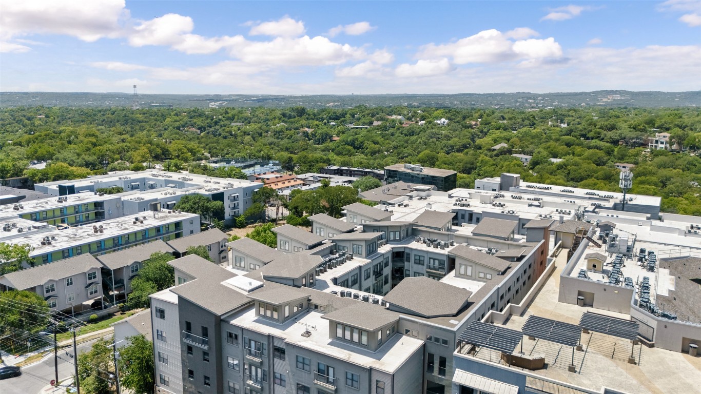 2502 Leon Street, Unit 417 Austin, TX 78705 - Photo 26 of 30 a picture of city view