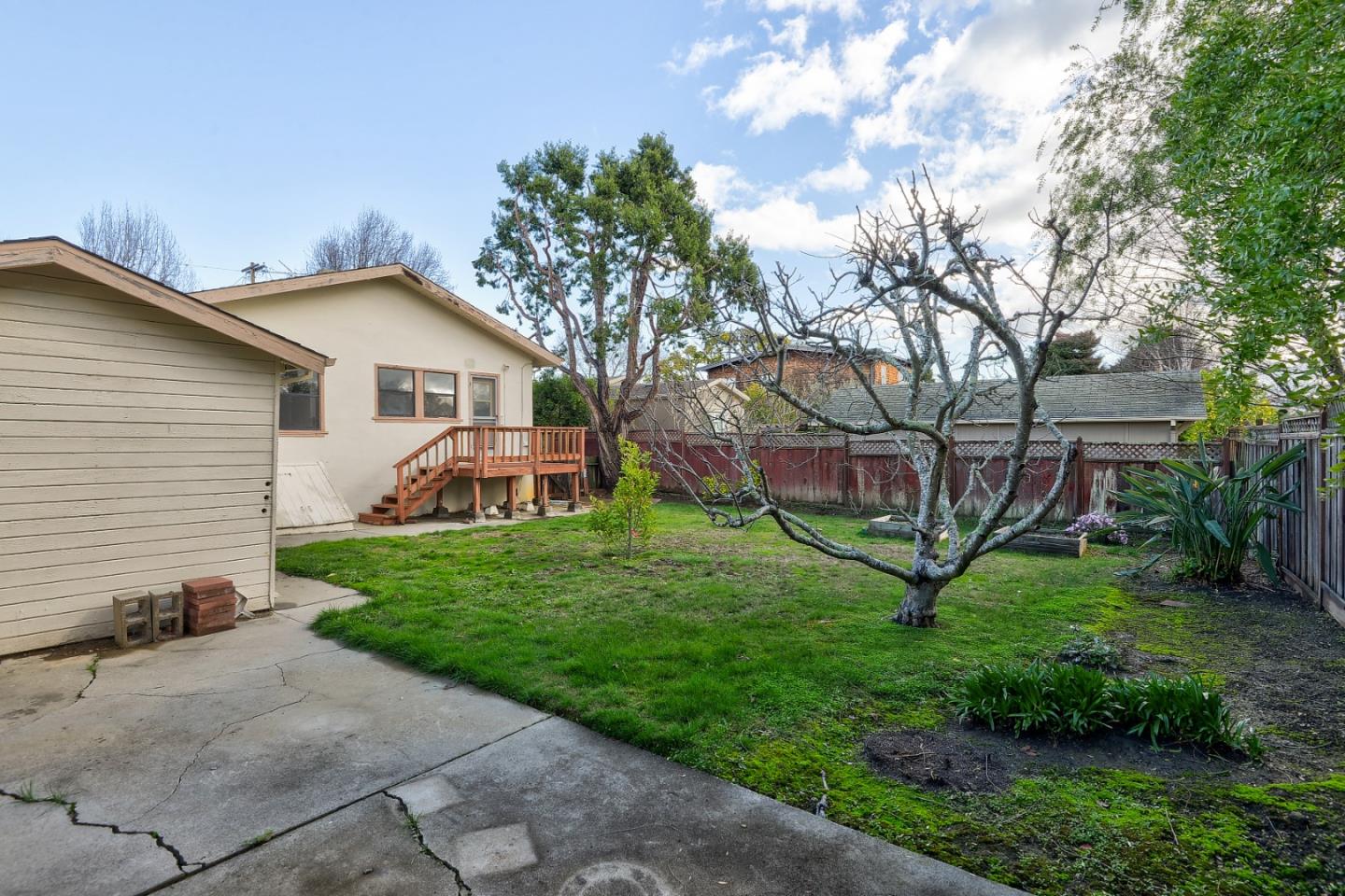 823 Crossway Road Burlingame, CA 94010 - Photo 3 of 12 Gallery Image 3