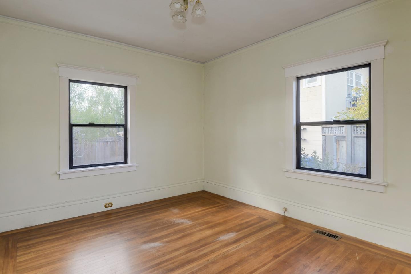 823 Crossway Road Burlingame, CA 94010 - Photo 4 of 12 Gallery Image 4