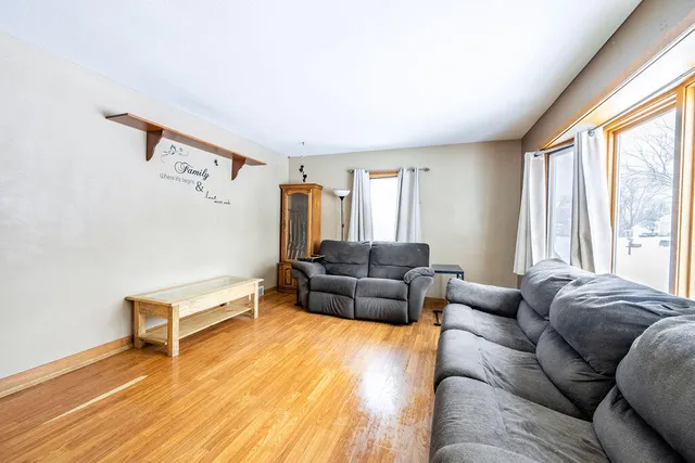 $270,000 | 811 Pierce Street, Onalaska, WI 54650