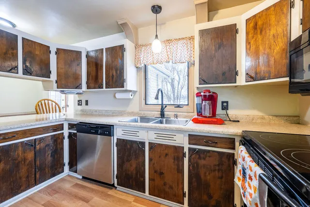 $270,000 | 811 Pierce Street, Onalaska, WI 54650