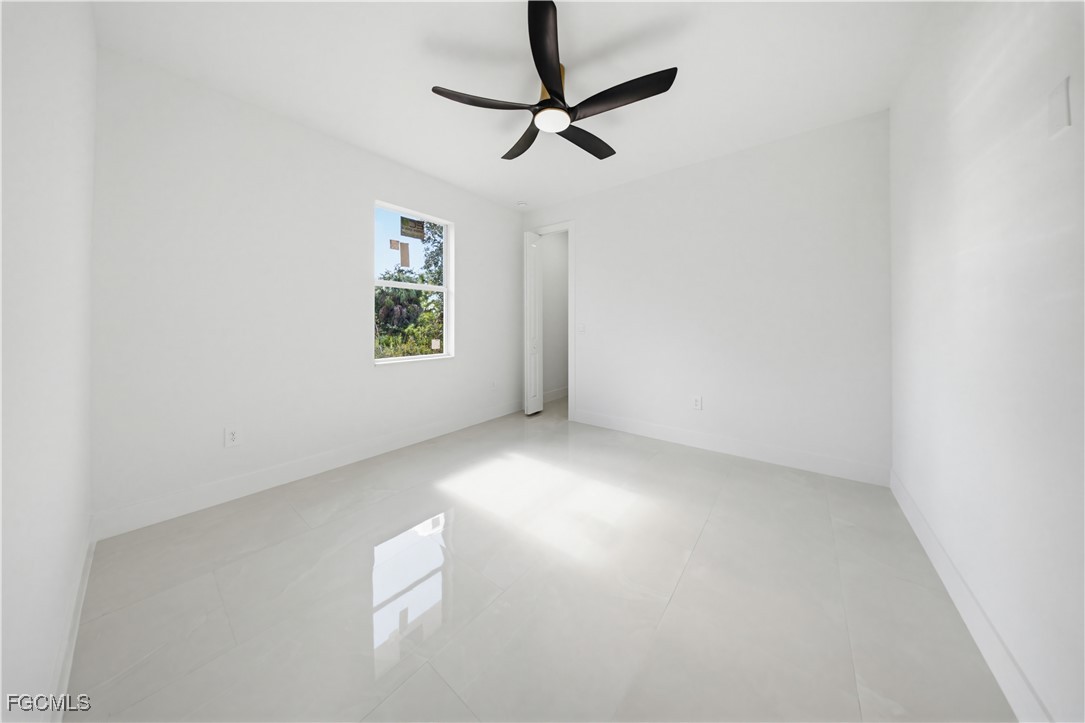 910 North Avenue Lehigh Acres, FL 33972 - Photo 21 of 37