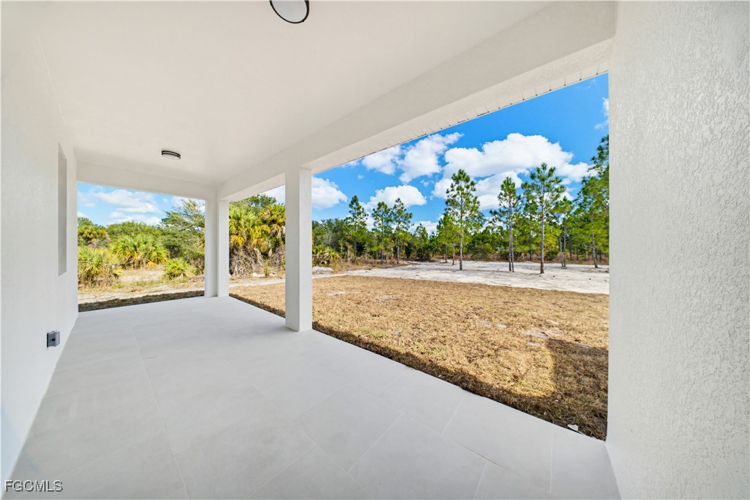 910 North Avenue Lehigh Acres, FL 33972 - Photo 6 of 37
