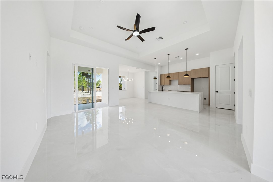910 North Avenue Lehigh Acres, FL 33972 - Photo 10 of 37